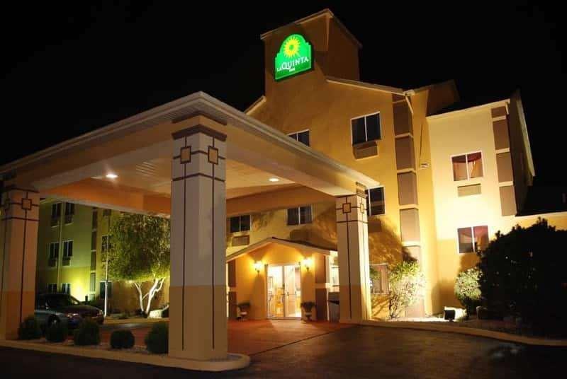 La Quinta Inn & Suites By Wyndham Peru Starved Rock St Park Dış mekan fotoğraf