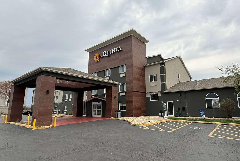 La Quinta Inn & Suites By Wyndham Peru Starved Rock St Park Dış mekan fotoğraf