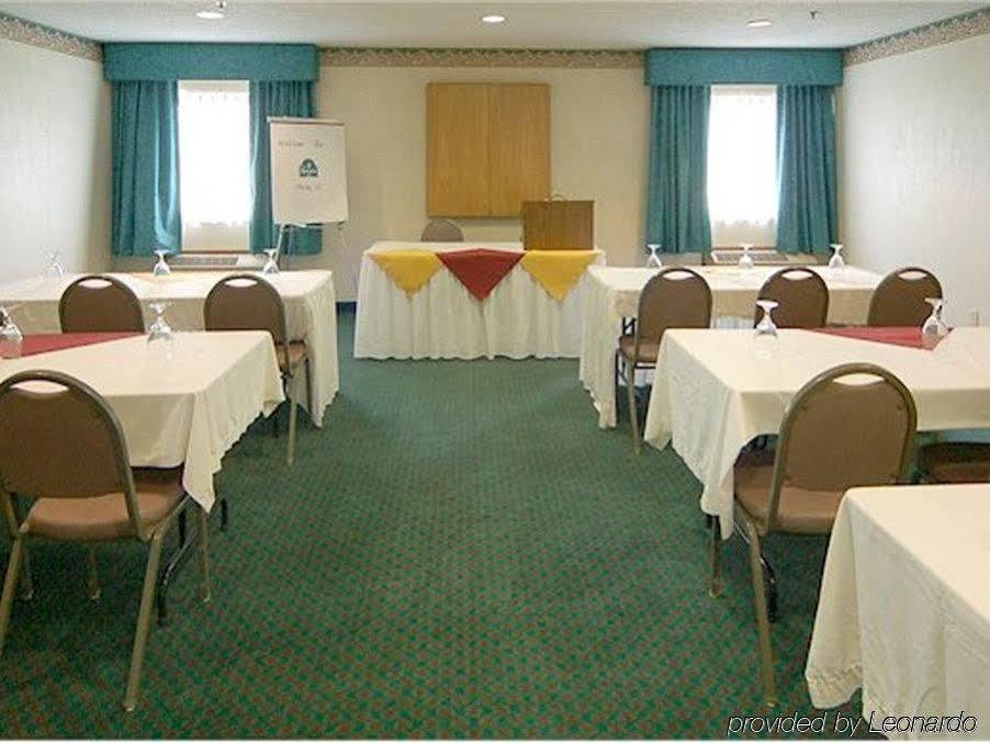 La Quinta Inn & Suites By Wyndham Peru Starved Rock St Park Dış mekan fotoğraf